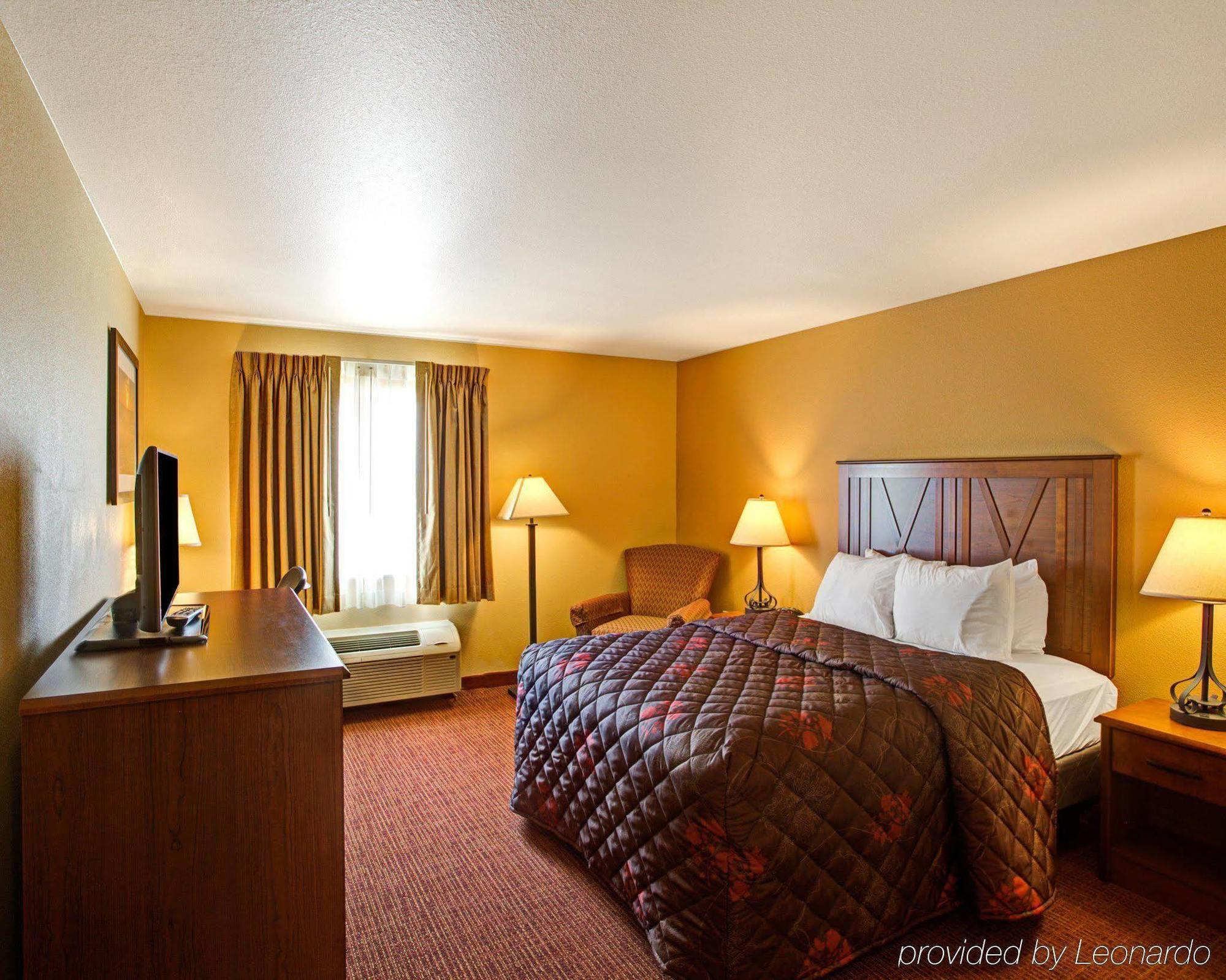 Rodeway Inn & Suites Phillipsburg Екстер'єр фото